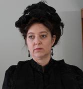 Leslie Goddard portraying Lizzie Borden